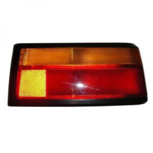 Feu Arrière Droit Orange Mitsubishi Lancer 3 De 1986 À 1988 - Pièces auto Maroc