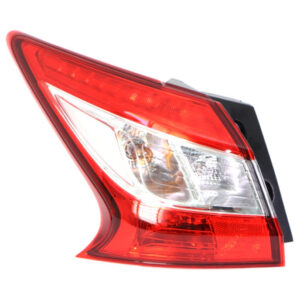 Feu Coté Arrière Gauche Nissan Pulsar 2014 - Pièces auto Maroc