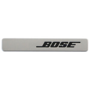 Monogramme Aile Avant Droit Ou Gauche Bose Renault Scenic Iii - Pièces auto Maroc